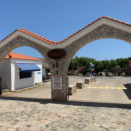 Simos Camping Elafonisos & Bungalows ภายนอก รูปภาพ
