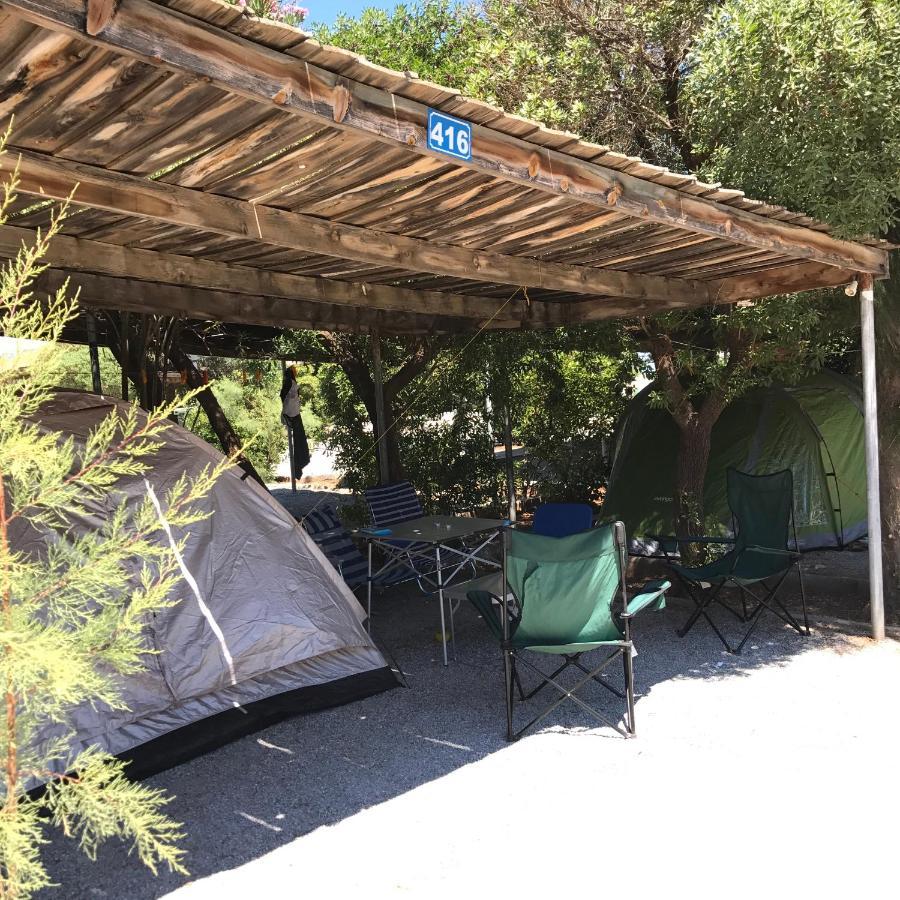 Simos Camping Elafonisos & Bungalows ภายนอก รูปภาพ