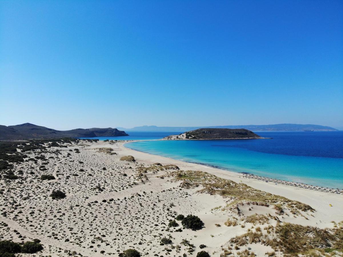 Simos Camping Elafonisos & Bungalows ภายนอก รูปภาพ