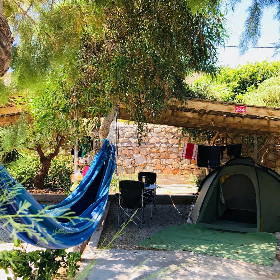Simos Camping Elafonisos & Bungalows ภายนอก รูปภาพ