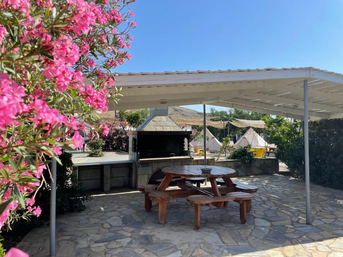 Simos Camping Elafonisos & Bungalows ภายนอก รูปภาพ